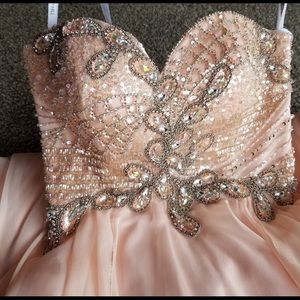 Beautiful mini tulle dress